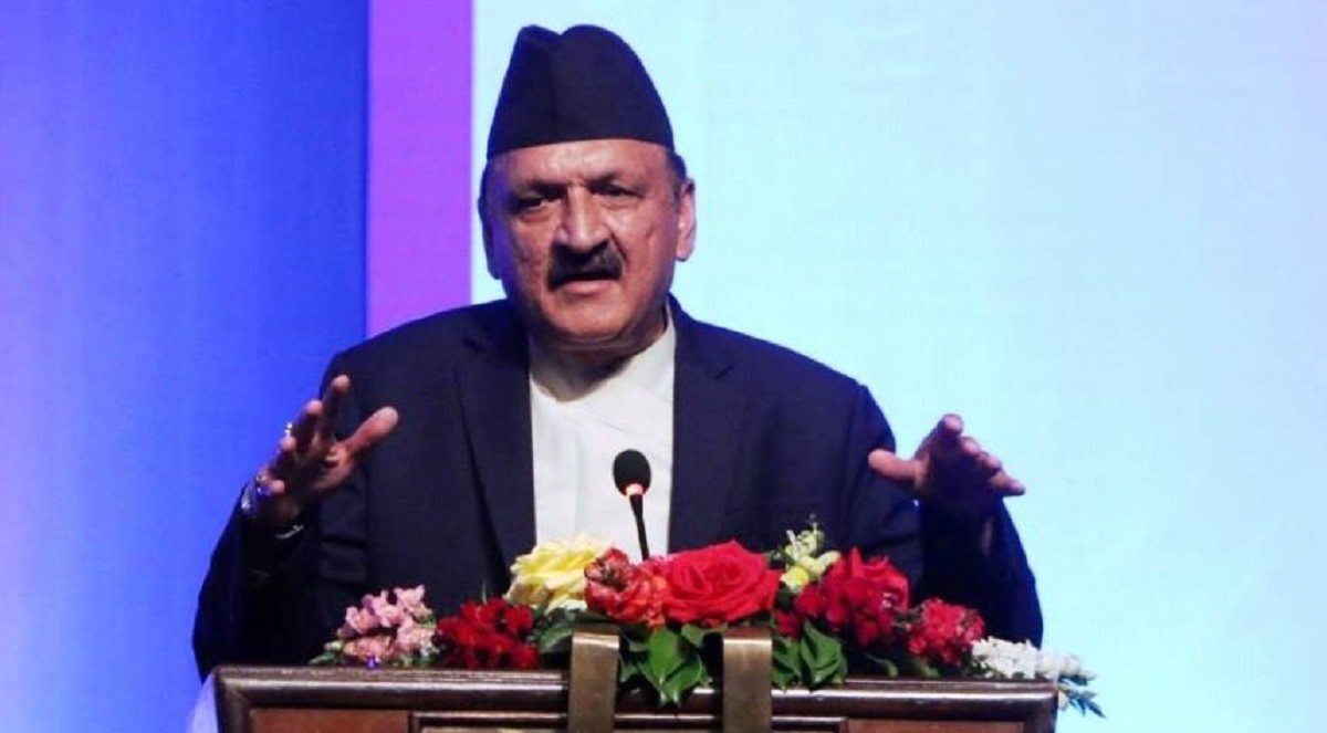 अर्थतन्त्र सुधारका लागि निजी क्षेत्रले उत्पादन क्षेत्रमा लगानी केन्द्रित गर्नुपर्छ–अर्थमन्त्री महत