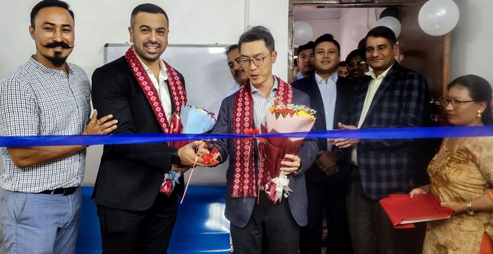 सामसङले मध्य वानेश्वरमा  गर्यो नयाँ सर्भिस सेन्टरको शुभारम्भ