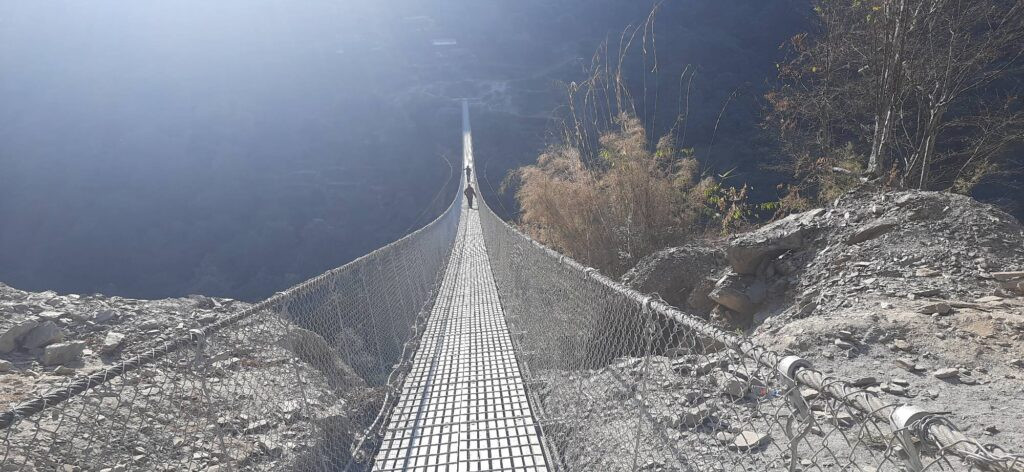 भोटेकोसीको भन्दा १३ मिटर बढी उचाइबाट हेलम्बुमा बञ्जीजम्प