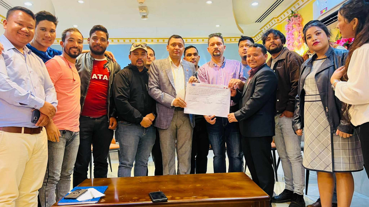 कर्णाली प्रदेश समन्वय परिषद् कतार द्वारा  भूकम्प पीडितलाई एक लाख सहयोग।।।।