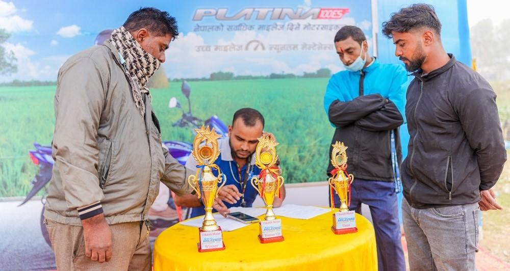 Bajaj-Mileage-Champions-2.jpg
