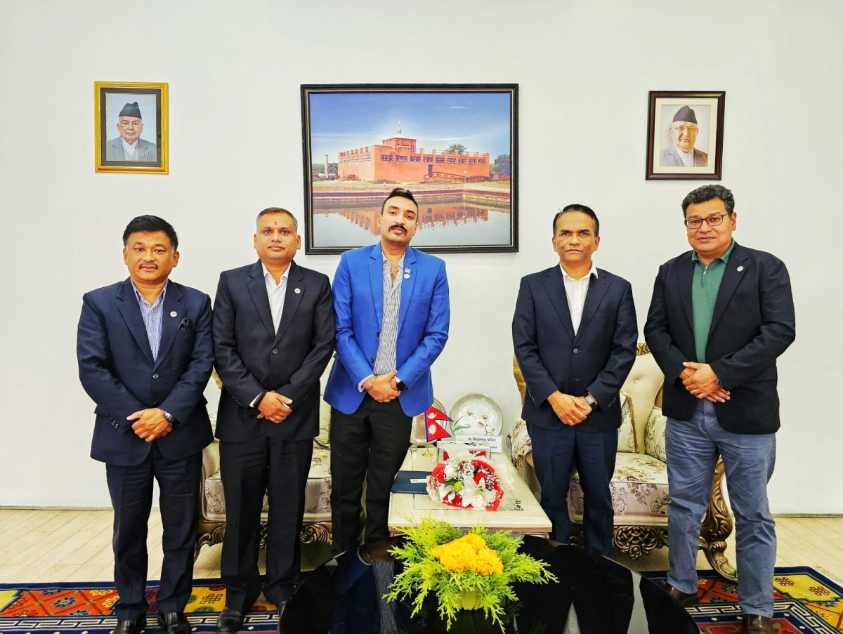 गभर्नर डा. पौडेल र नाडाका प्रतिनिधि बीच भेटवार्ता, अटोमोवाइल्स क्षेत्र सुधारका लागि बुझाए पाँच बुँदे सुझाव