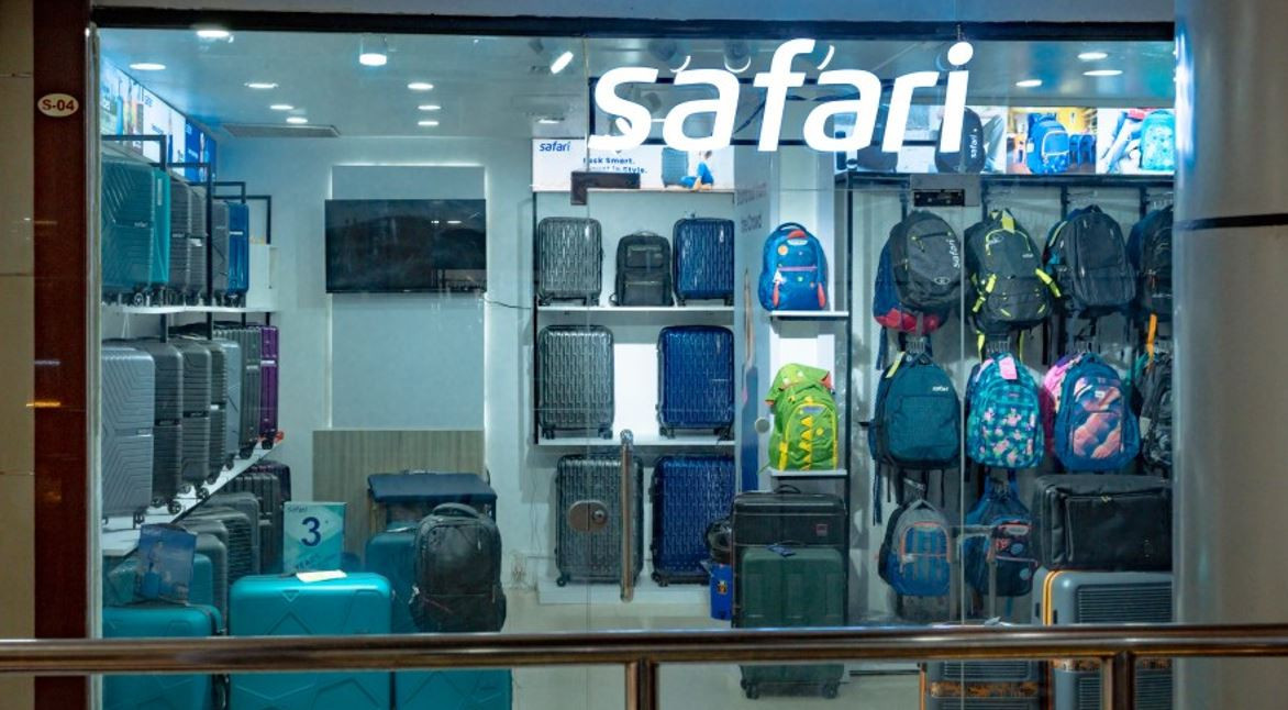 सिटी सेन्टरमा सफारीको पहिलो एक्सक्लुसिभ सोरुम, आधिकारिक वितरक जगदम्बा मोबाइल्स