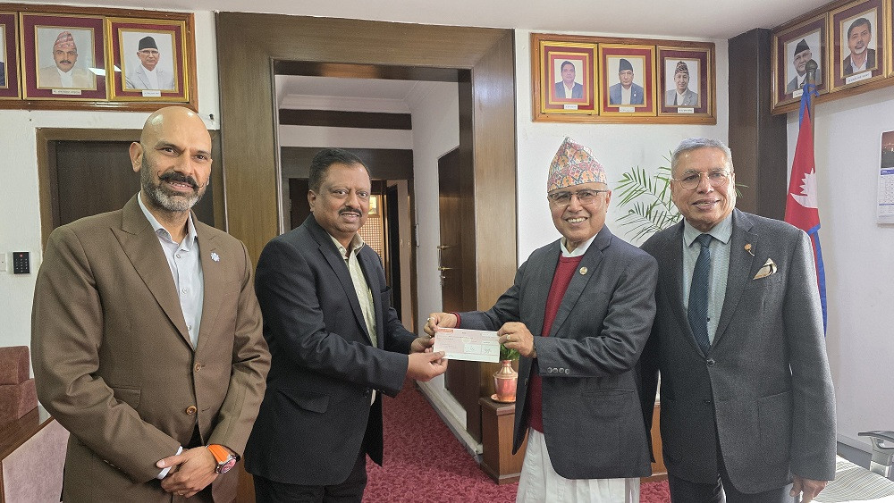 नेपाल लाइफद्वारा भौतिक पूर्वाधार पुर्ननिर्माण कोषमा रु. १ करोड ५० लाखको सहयोग