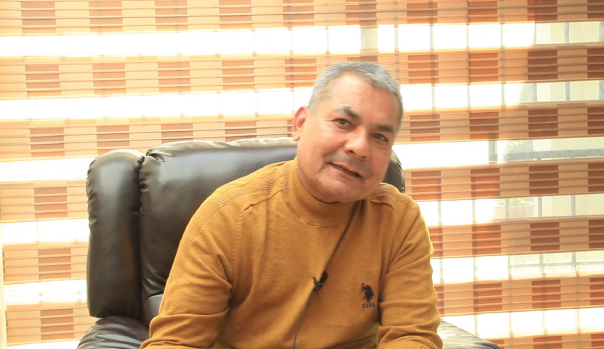 सेना, प्रहरी र सरकारी कर्मचारीको तलब थप २० हजार बढाउनुपर्छ: दुर्गा प्रसाईं