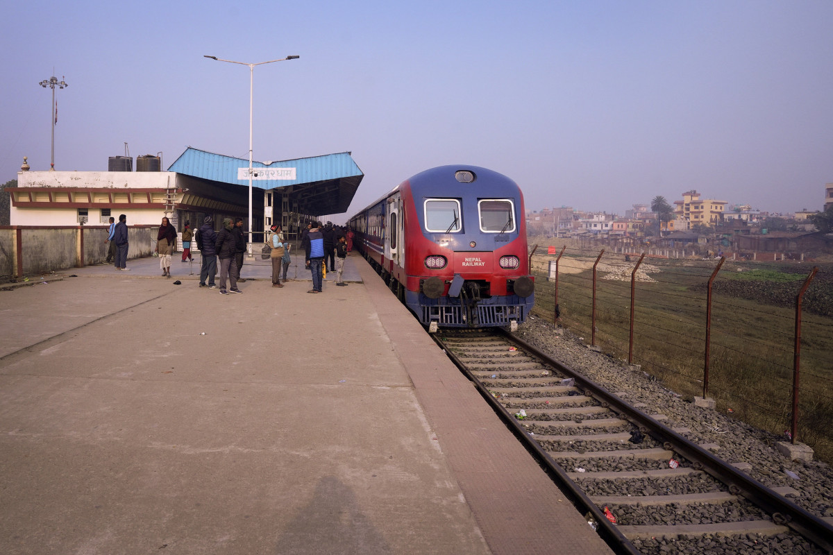 रेल्वे सेवा ७९ करोड ऋणमा