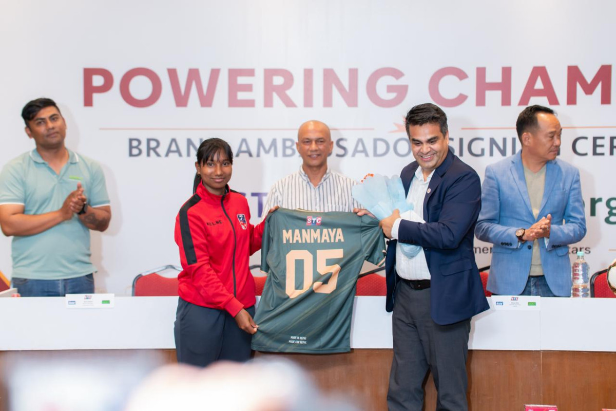 Signing Ceremony Pic 5.jpeg