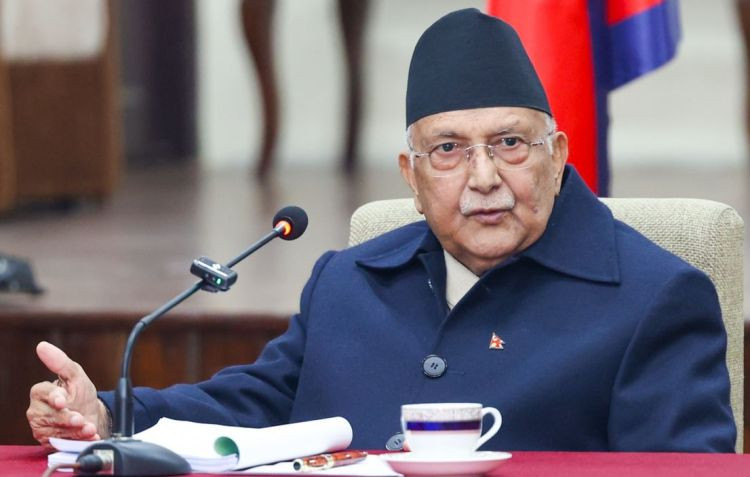 ओलीले भने – राष्ट्रपति ‘रबरस्ट्याम्प’ बन्नुभयो, बडो जुक्तिका साथ लोकतन्त्र सिध्याउने काम हुँदैछ