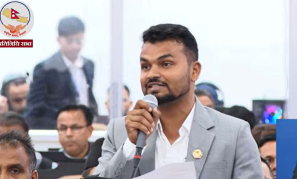 हटाउनुपर्ने कालो चस्मा होइन, मनमा बसेको कालो सोच हो : सांसद यादव
