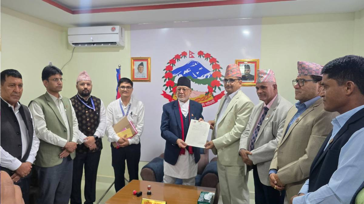 सुदूरपश्चिम प्रदेशको मुख्यमन्त्रीमा खगराज नियुक्त