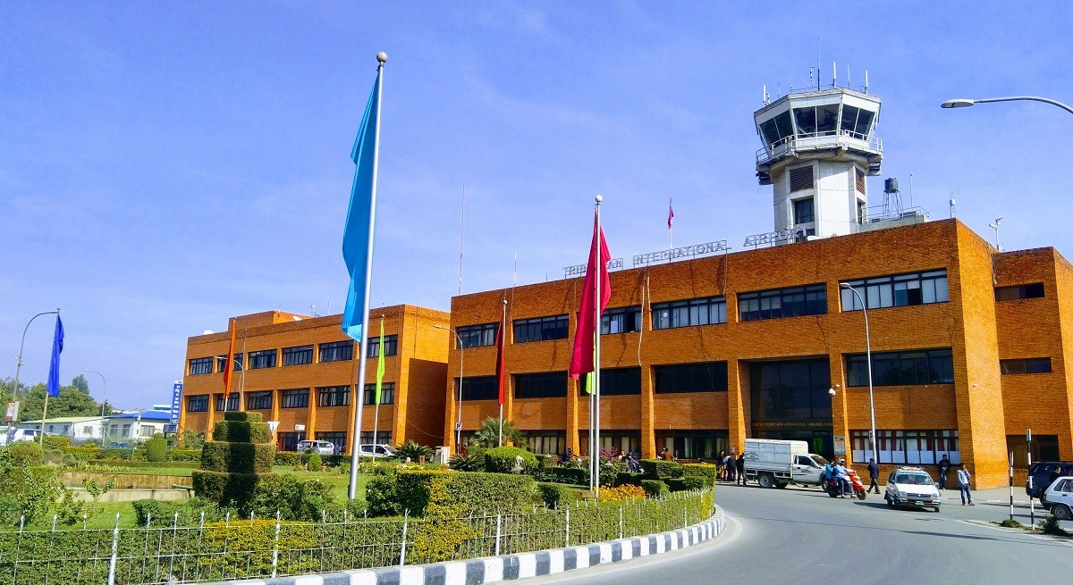 विदेशी मुद्रासहित निगमका दुई कर्मचारी विमानस्थलबाट पक्राउ