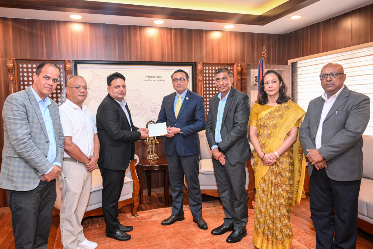 सिप्रभ्य समूह अन्तर्गतका सिप्रदी तथा भोटेकोशी पावर कम्पनीद्वारा प्रधानमन्त्री दैवी प्रकोप उद्धार कोषमा सहयोग