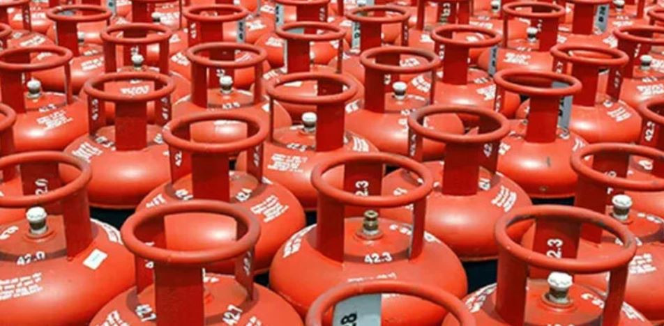 अब काठमाडौँमा ग्यासको मूल्य प्रतिसिलिन्डर २,१६५ रुपैयाँ ३८ पैसा पर्ने