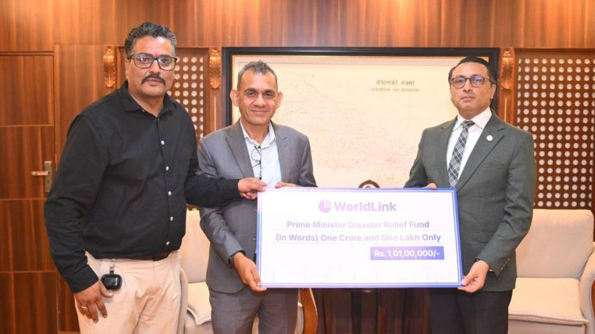वर्ल्डलिंकद्वारा बाढीपीडितका लागि १ करोड १ लाख सहयोग