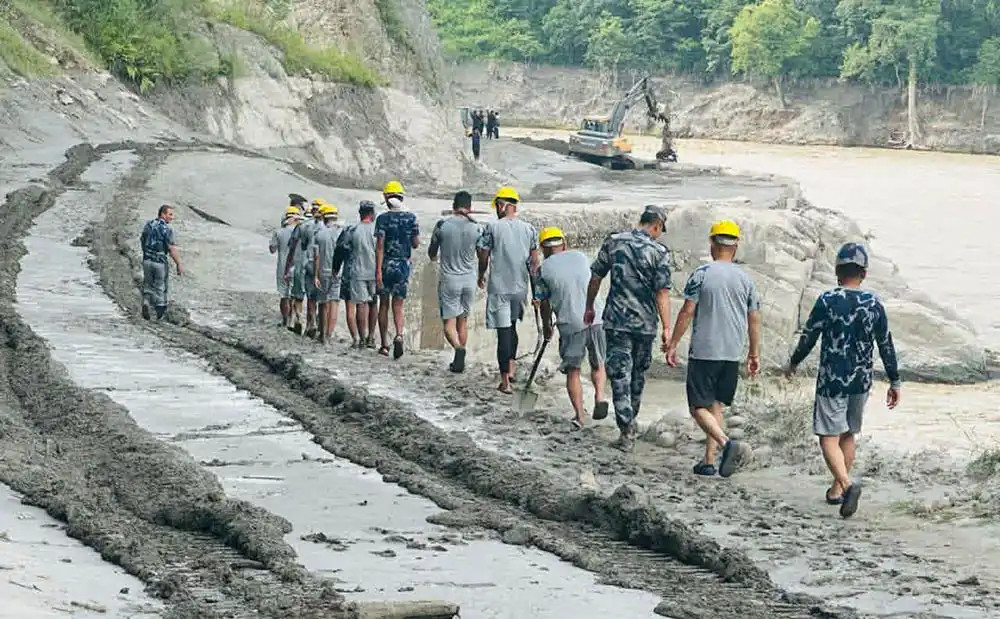 भोटेकोशी बाढी: मृत्यु हुनेको संख्या १,३९२ पुग्यो, ४ हजारभन्दा बढी अझै बेपत्ता