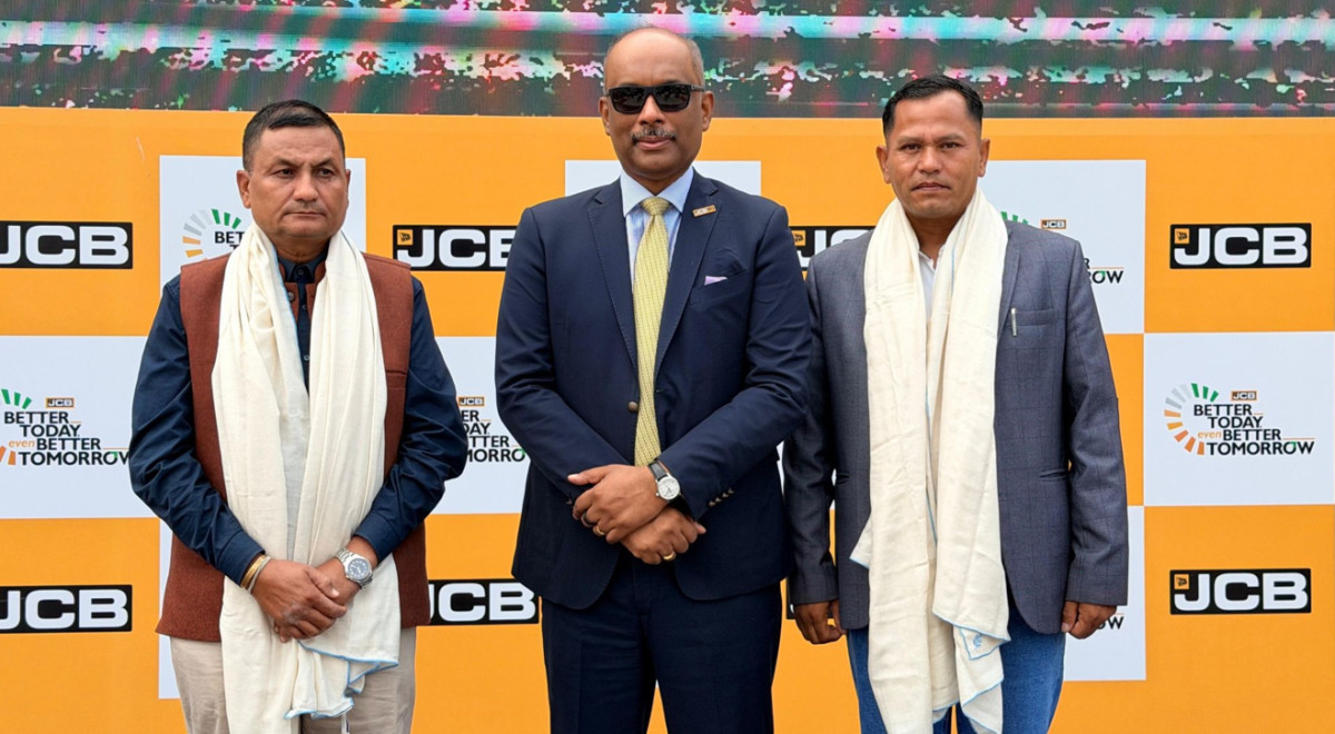 जेसीबी इन्डियाद्वारा भोटेकोशी बाढी उद्धारमा खटिएका नेपाली ग्राहकहरूको सम्मान
